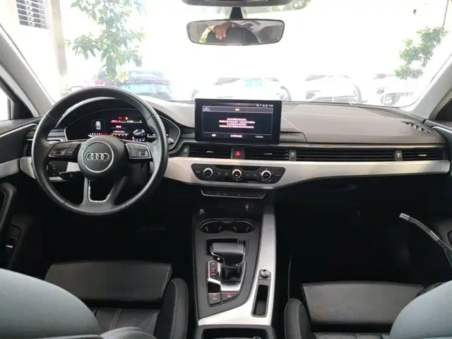 Audi A4L — Фото автомобиля 9