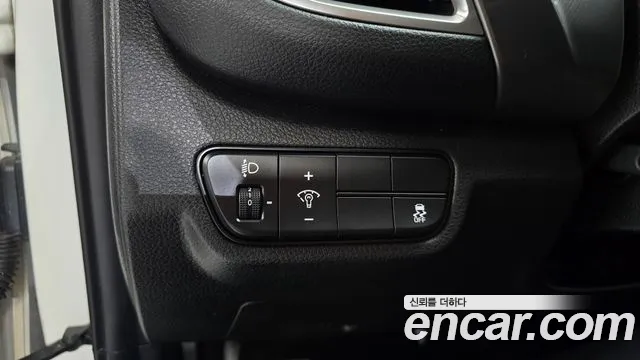 Kia Seltos New — Фото автомобиля 24