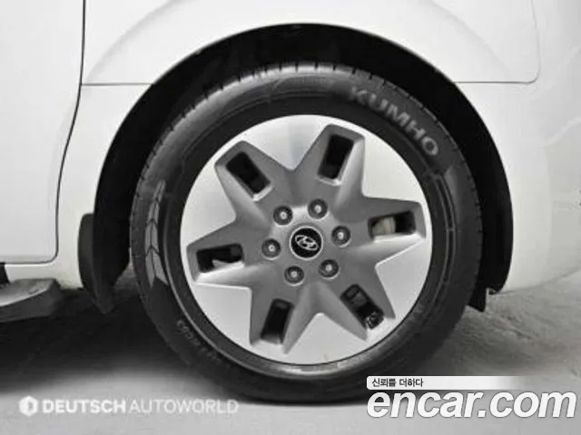 Hyundai Staria Staria 2WD автодом — Фото автомобиля 5