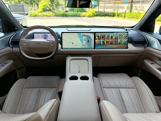 Xpeng G9 — Фото автомобиля 7