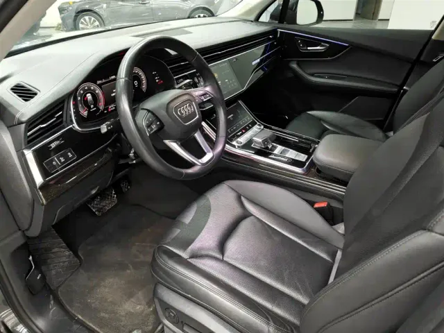 Audi Q7 — Фото автомобиля 11