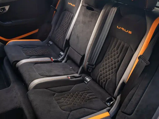 Lamborghini Urus — Фото автомобиля 22