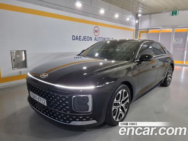 Hyundai Grandeur Grandeur (GN7) — Фото автомобиля 3