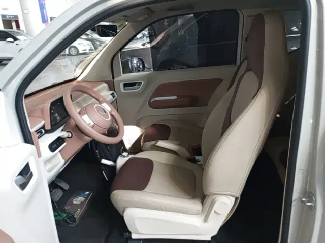 Wuling Hongguang Mini EV — Фото автомобиля 14
