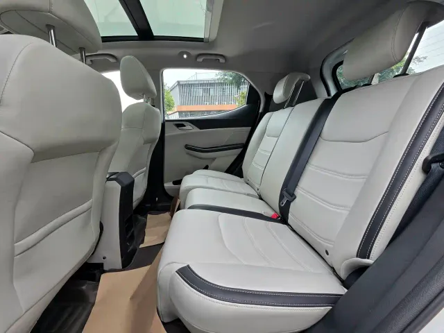 BYD Yuan Pro — Фото автомобиля 12