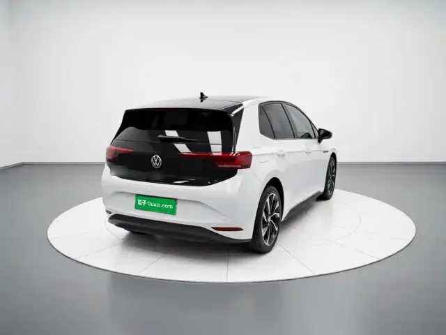 Volkswagen ID.3 — Фото автомобиля 5