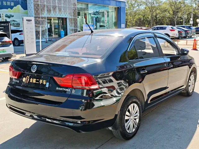 Volkswagen Santana — Фото автомобиля 17