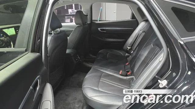 Hyundai Sonata — Фото автомобиля 13