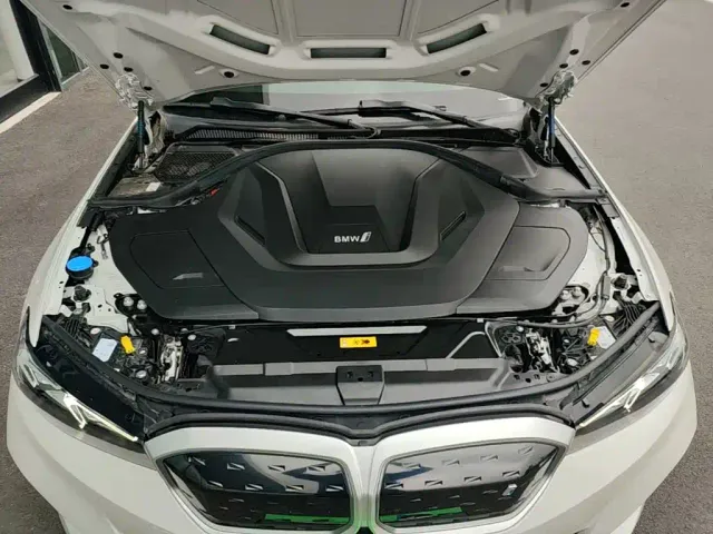 BMW i3 — Фото автомобиля 19