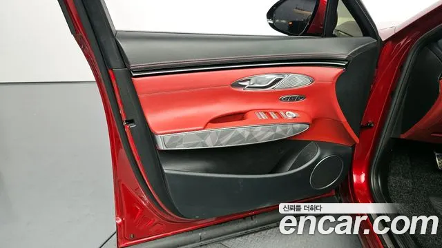 Genesis GV70 2.5T Бензин 2WD — Фото автомобиля 23