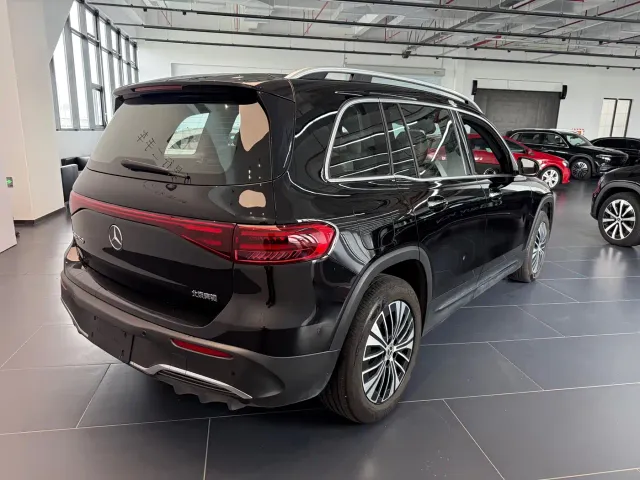 Mercedes-Benz EQB — Фото автомобиля 5