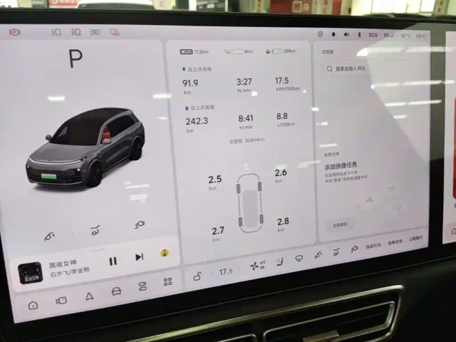 Li Auto L8 — Фото автомобиля 7
