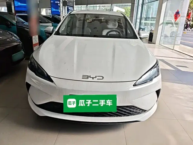 BYD Seal 05 DM-i — Фото автомобиля 2
