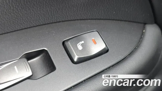 KG_Mobility_Ssangyong Rexton Новый Rexton Sport Дизель 2.2 4WD — Фото автомобиля 19