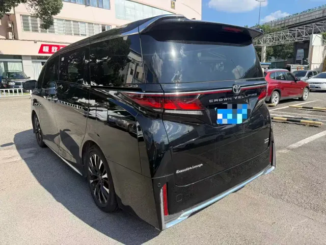 Toyota Vellfire — Фото автомобиля 7