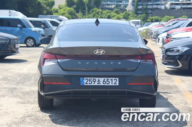 Hyundai AVANTE Новый Avante (CN7) — Фото автомобиля 4
