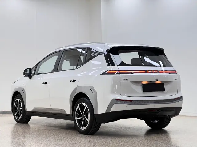 GAC Aion Y — Фото автомобиля 5
