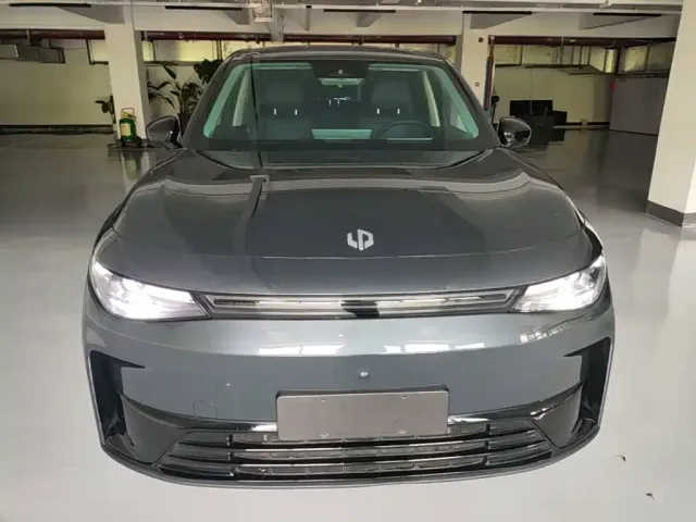 Leapmotor C10 — Фото автомобиля 2