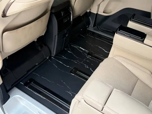 Toyota Alphard — Фото автомобиля 6