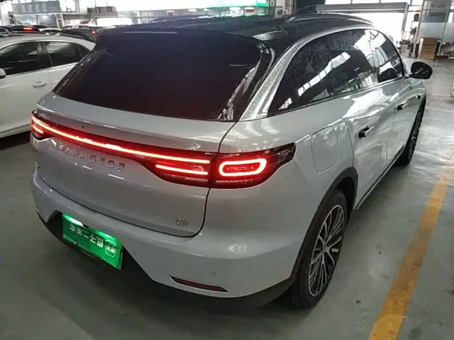 Leapmotor C11 — Фото автомобиля 6