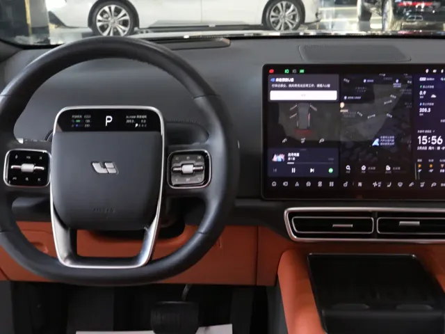 Li Auto L9 — Фото автомобиля 10
