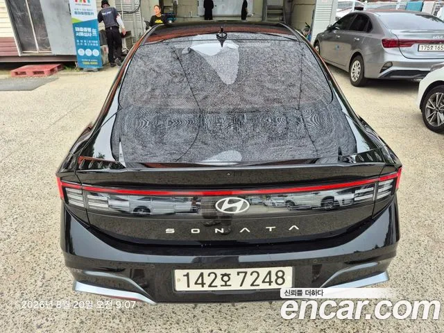 Hyundai Sonata — Фото автомобиля 4