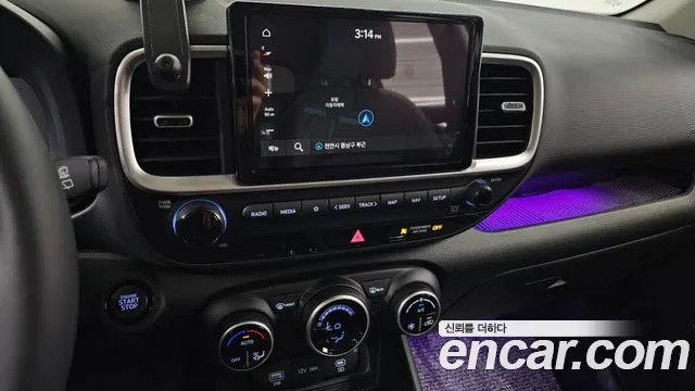 Hyundai Venue — Фото автомобиля 16