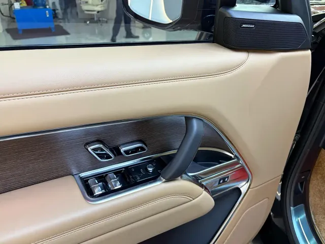 Land Rover Range Rover — Фото автомобиля 13