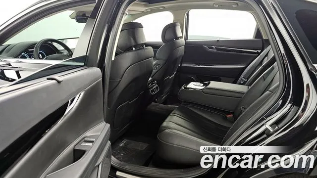 Genesis G80 Бензин 2.5 турбо AWD — Фото автомобиля 12