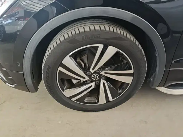 Volkswagen Tiguan X — Фото автомобиля 22