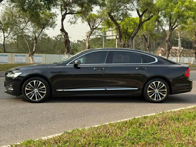 Volvo S90 — Фото автомобиля 8