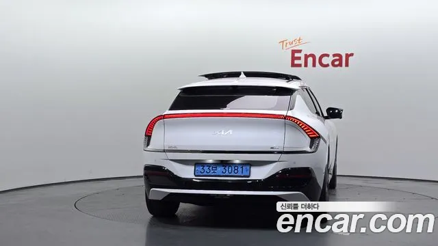 Kia EV6 — Фото автомобиля 4