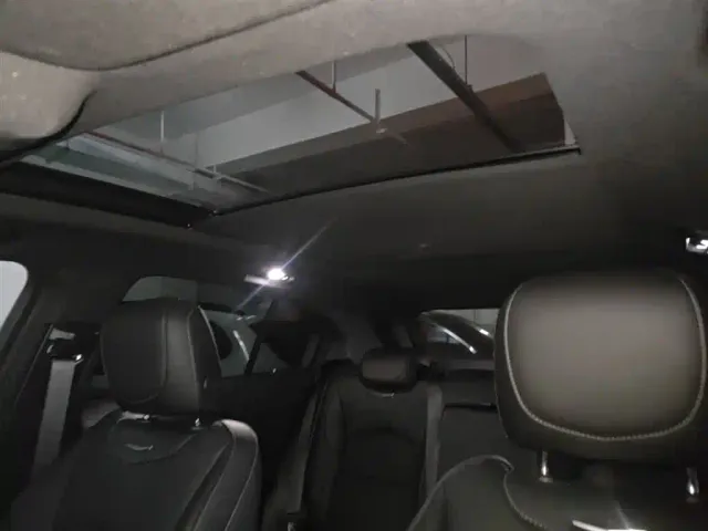 Cadillac XT4 — Фото автомобиля 17
