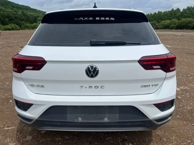 Volkswagen T-Roc — Фото автомобиля 5