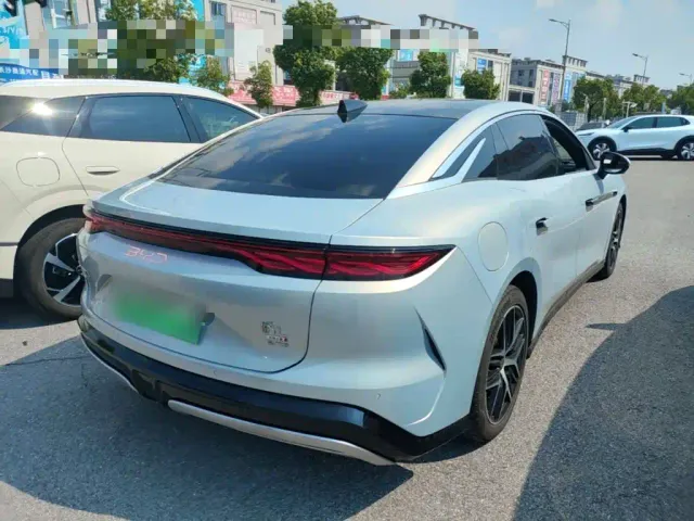 BYD Han L — Фото автомобиля 6