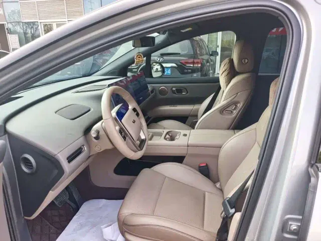 Li Auto i6 — Фото автомобиля 3