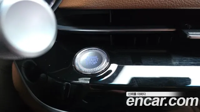 Genesis G80 Бензин 2.5 турбо AWD — Фото автомобиля 24