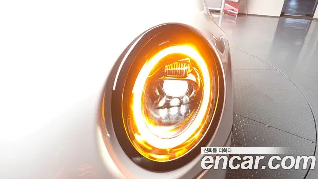 Mini Cooper Cooper Электро SE Электро — Фото автомобиля 4