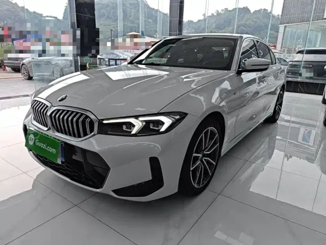 Фотография автомобиля — BMW 3 Series