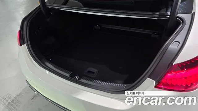Mercedes-Benz C-Class W206 — Фото автомобиля 10