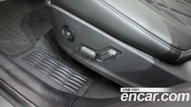 Genesis GV80 2.5T Бензин AWD — Фото автомобиля 23