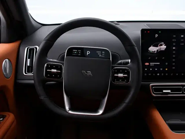 Li Auto L7 — Фото автомобиля 7