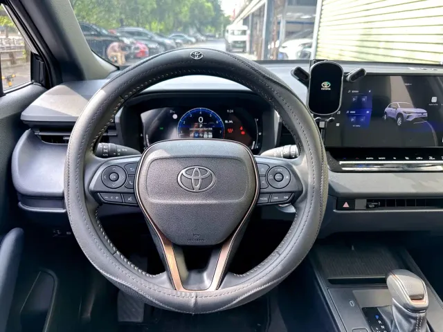 Toyota Corolla Cross — Фото автомобиля 10
