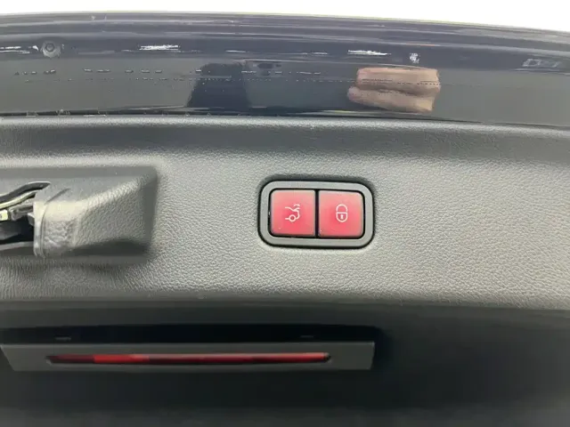 Mercedes-Benz S-Class — Фото автомобиля 28