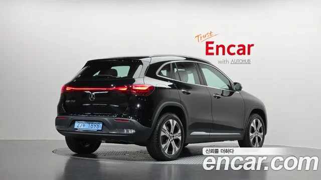 Mercedes-Benz EQA H243 — Фото автомобиля 2