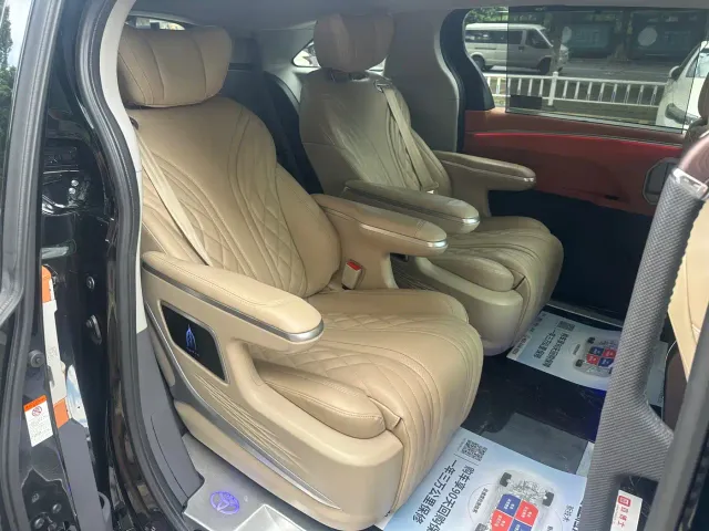 Toyota Granvia — Фото автомобиля 13