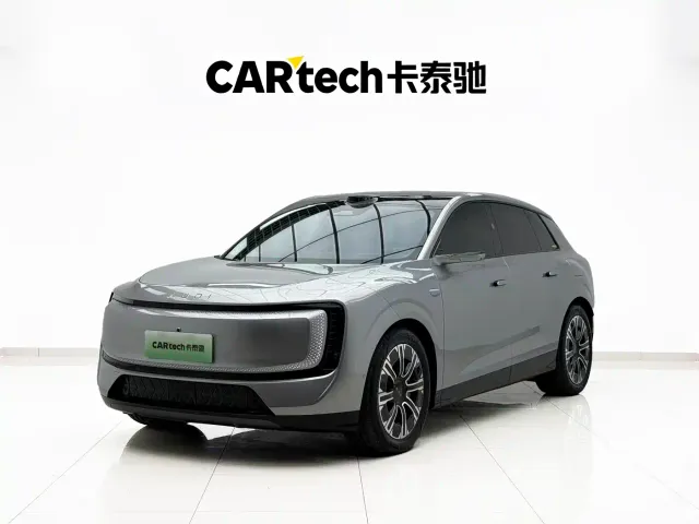 Фотография автомобиля — Audi E7X