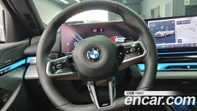 BMW 5 Series G60 — Фото автомобиля 12