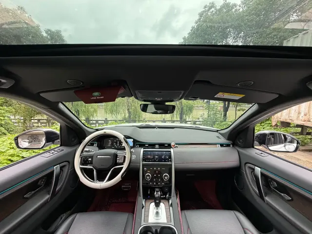 Land Rover Discovery Sport — Фото автомобиля 13