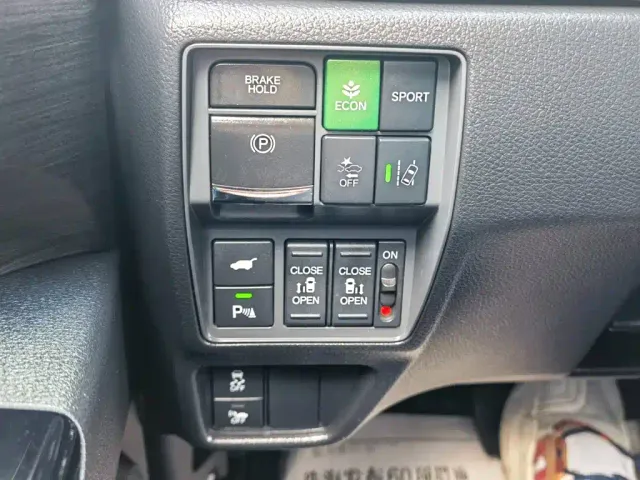 Honda Elysion — Фото автомобиля 25